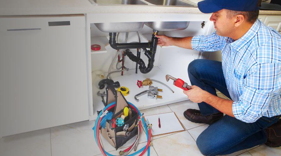 Expert burst pipe repair services in Java, SD